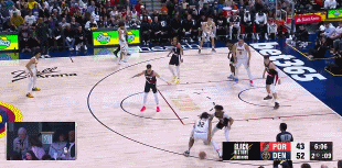 又提前下班！约基奇狂秀操作 3节打卡22中15狂揽40分7板8助3断1帽