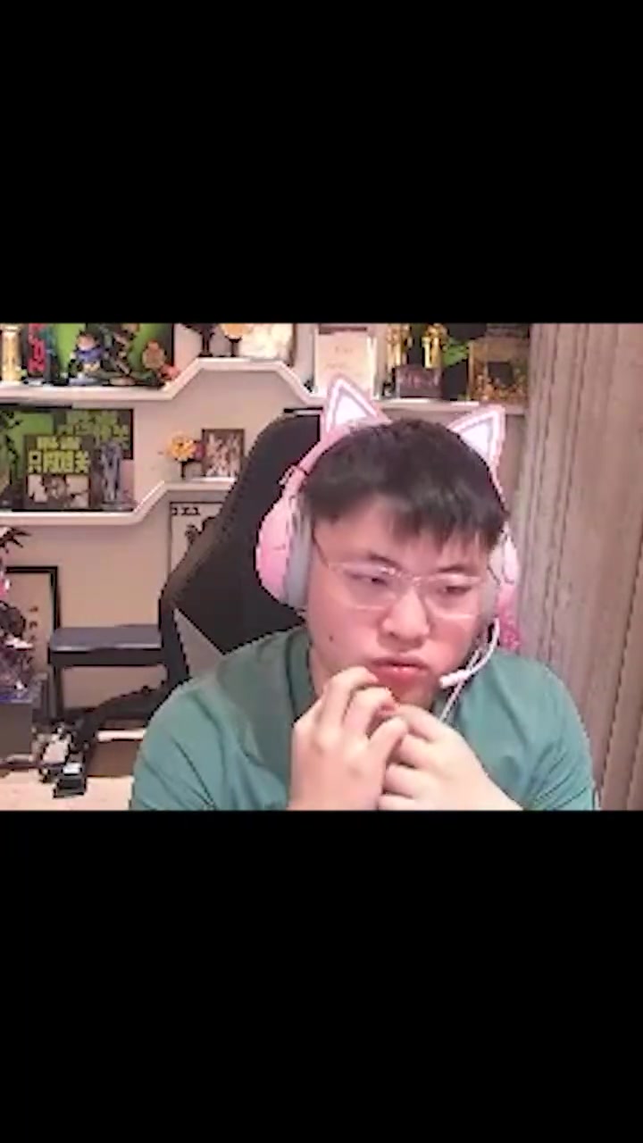 新玩家太少🙃Uzi：感觉现在初高中基本玩手游 大学LOL才多起来