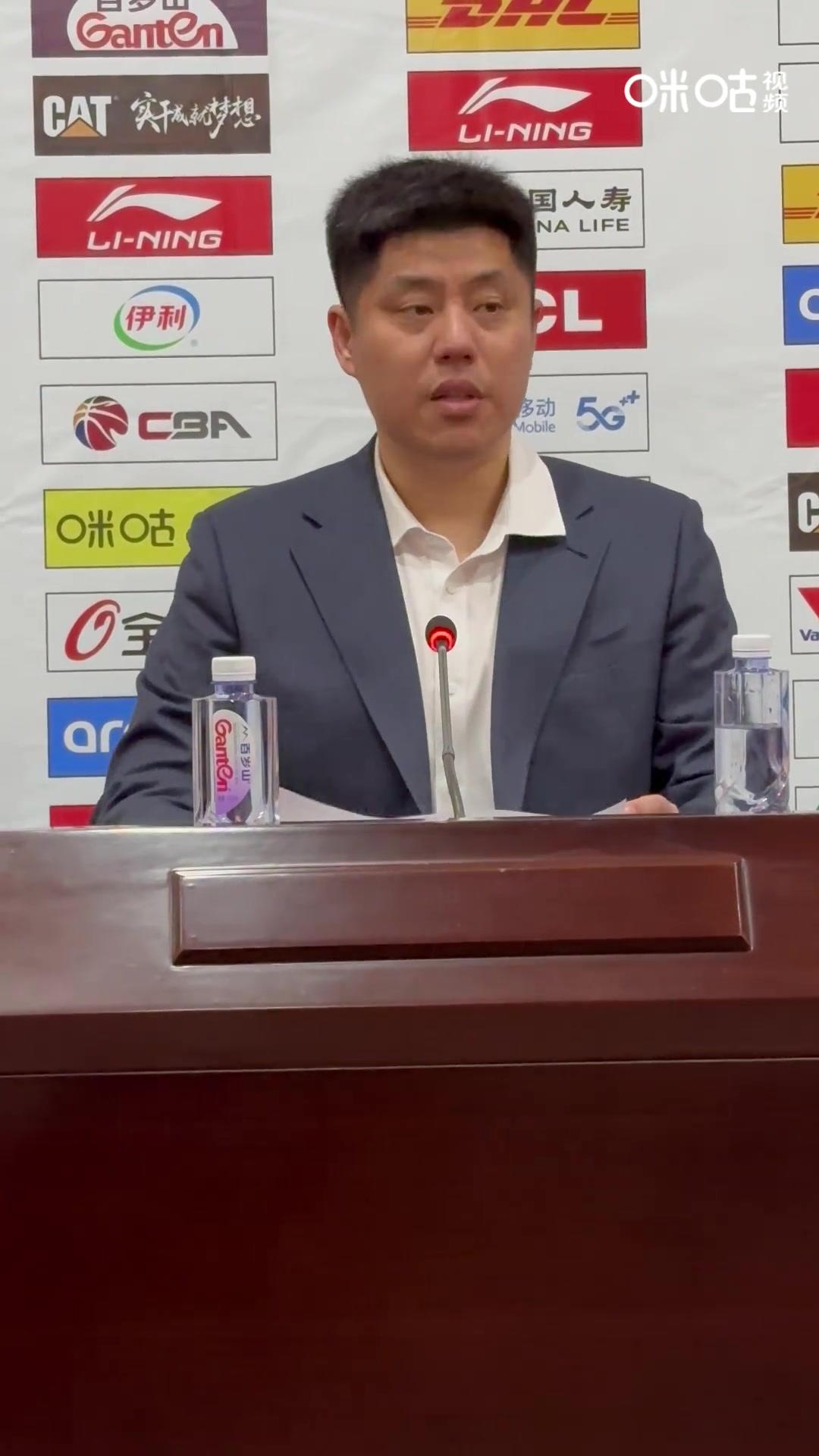 潘江：一直提醒大家不要看名次 抱着以弱拼强态度&今天做得不错