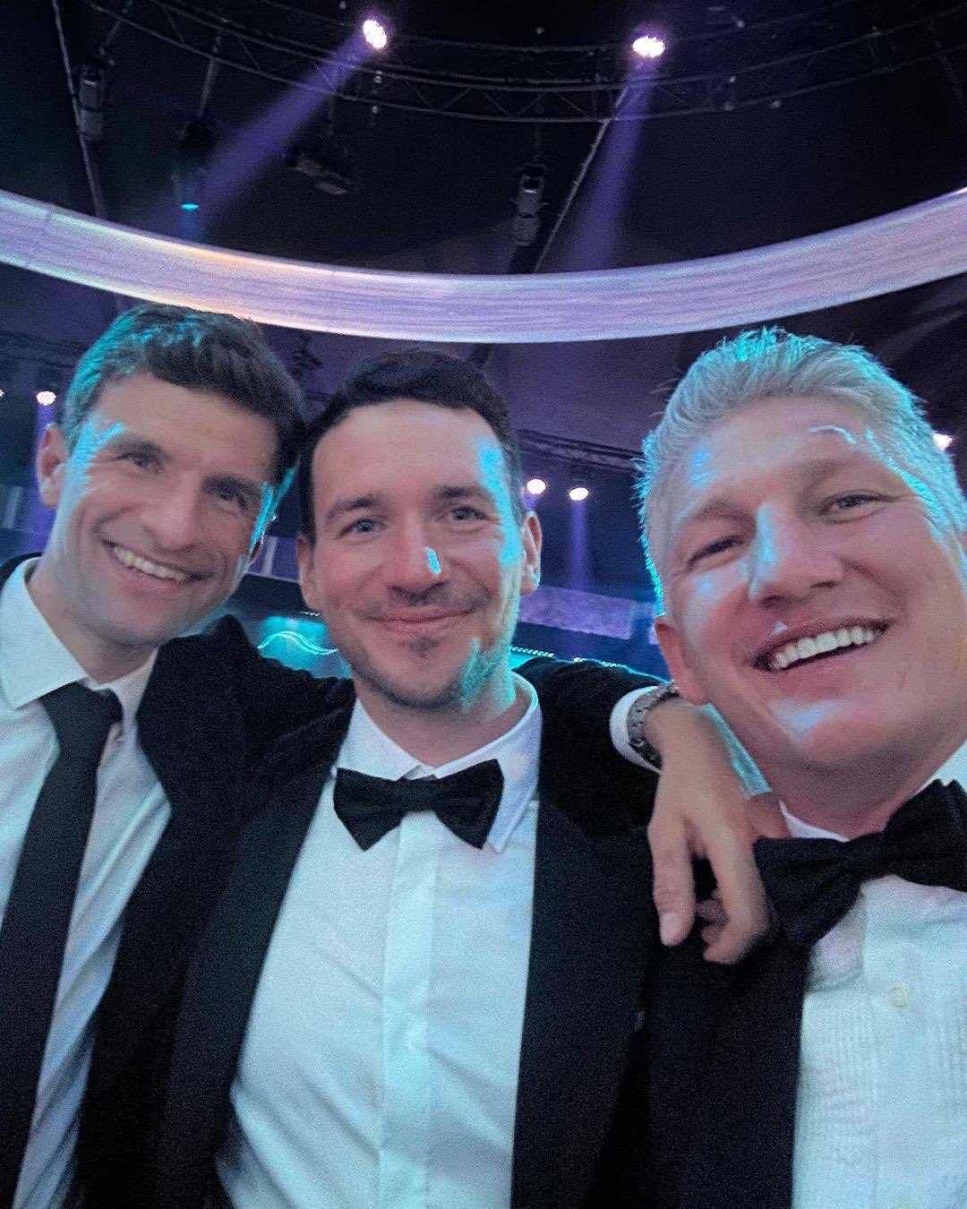 一个时代的结束❤️小猪祝福穆勒：无论场上场下许多人都会想念你